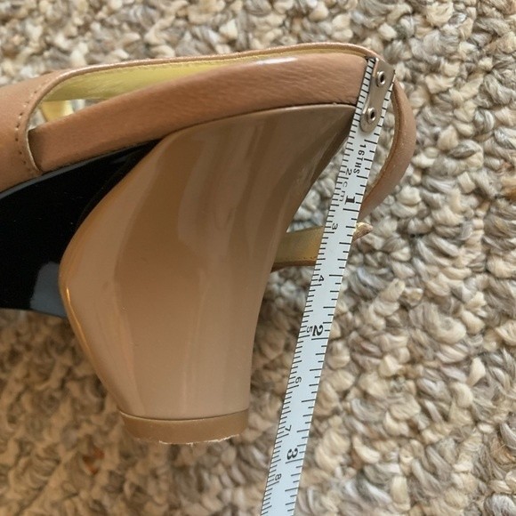 Bruno Magli leather sandals Kitten Heel Height 2 &1/4 inches - Picture 7 of 10